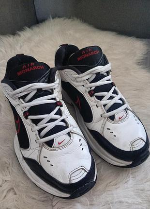 Мужские кроссовки nike air monarch