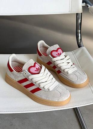 Женские кроссовки adidas spezial cream scarlet valentine's day