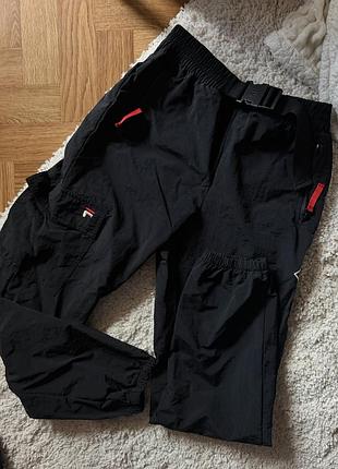 Штани спортивні нейлонові fila, розмір s.