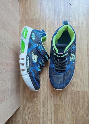 Кроссовки на мальчика skechers