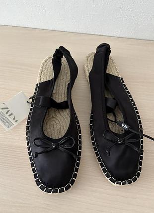 Босоніжки zara