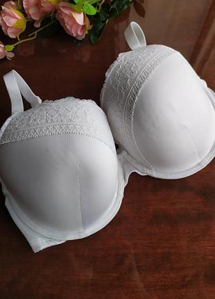 Белый бюстгалтер с кружевом без пуш-ап m&amp;s, eur 75g