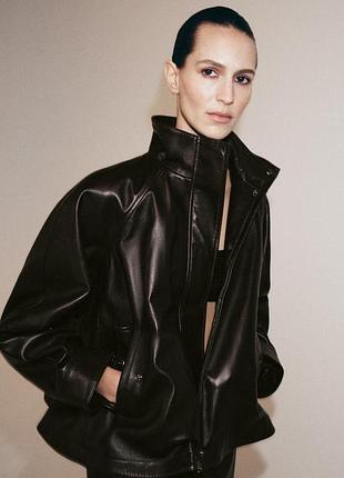 Кожаная куртка zara