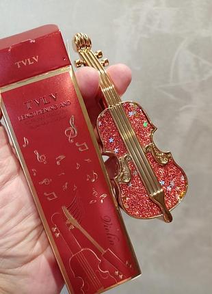 Ультро тонкая щеточка,тушь в шикарном футляре