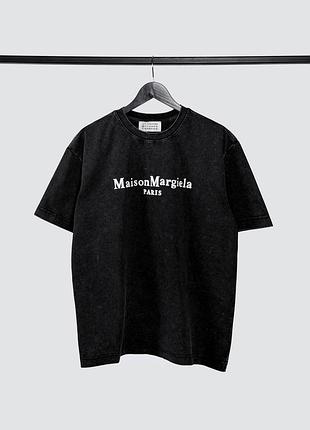 Футболка чорного кольору maison margiela paris