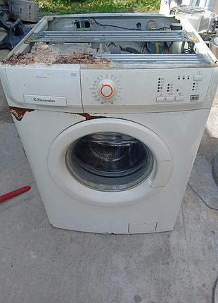 Вживані запчастини до пральної машини electrolux ewf 8040 w.розбирання пральної машини electrolux ewf 8040 w.electrolux ewf 8040 w