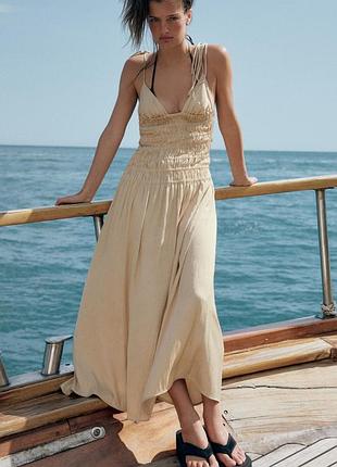 Атласное платье миди со складками от zara