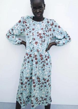Комфортное с объемными рукавами платье 👗