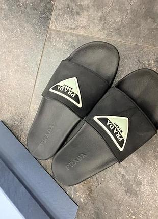 Шльопки prada оригінал