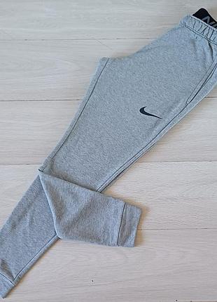 Мужские спортивные штаны  nike