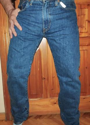 Стильні нові сток фірмові джинси levis.34-32.