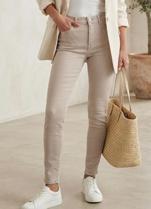 ​бежеві джинси скінні guess