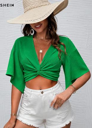 Короткая блуза с перекрученным передом shein