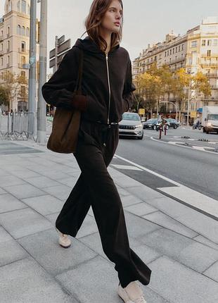Жіночий костюм коричневий zara
