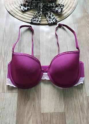Эффектный бюстгальтер 75с calvin klein