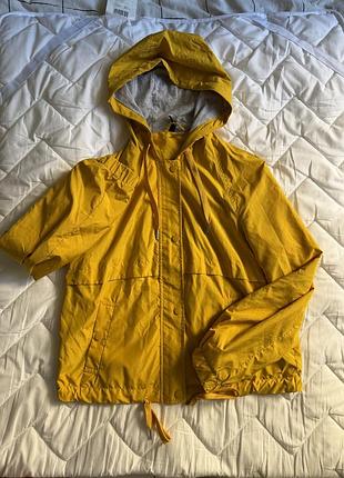Дощовик / вітровка h&m divided xs | жовта, з капюшоном