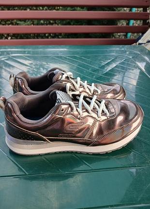 Жіночі кросівки skechers 38 розміру