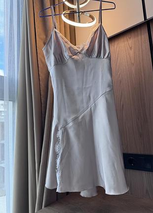 Сатинова сукня з мереживом