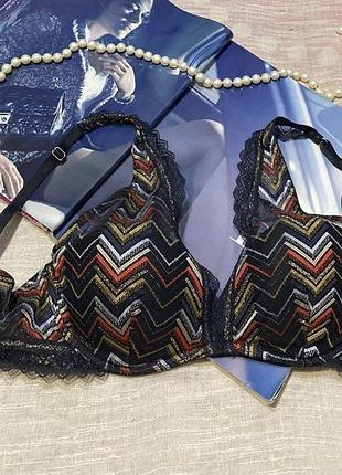 Intimissimi шикарный бюст с кружевом
