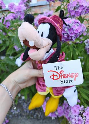 Редкая коллекционная мягкая игрушка гуффы в костюме дисней disney store оригинал с биркой