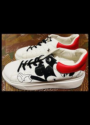 Білі кросівки з принтом mickey mouse 39р 550грн
