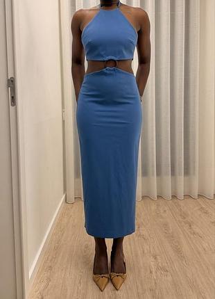 Новое изысканное платье с открытой талией и спинкой миди длины голубое от zara