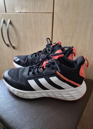 Кроссовки adidas