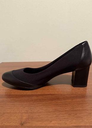 Туфлі salvatore ferragamo італія 39(26,5 см) шкіра+текстиль у стані нових