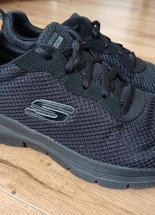 Кроссовки skechers, оригинал. р38,5/39