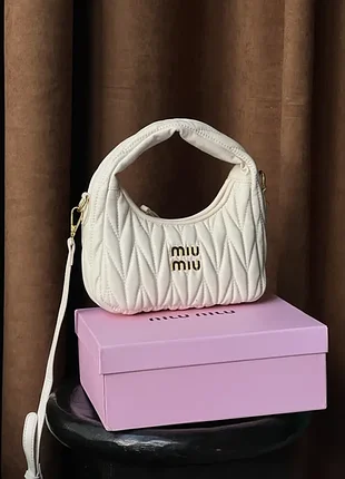 Сумка miu miu wonder matelasse leather hobo еко