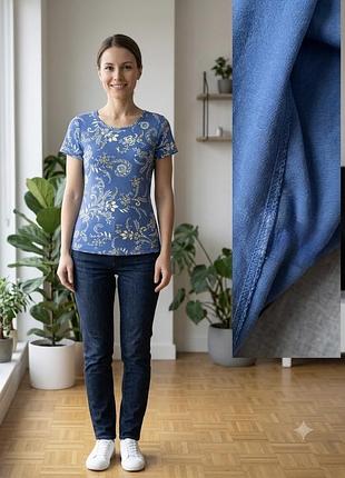 💙 яскрава синя футболка з квітковим візерунком m&s collection (розмір s)