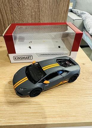 Машинка kinsmart lamborghini huracan