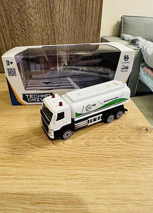 Автомодель technodrive volvo газовоз upg 8
