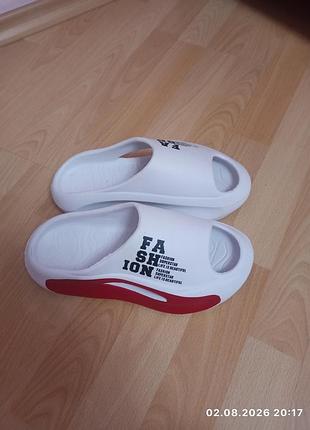 Жіночі шкарпетки