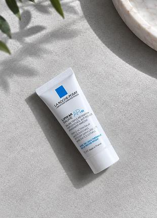 La roche-posay lipikar baume ap+m, липидовосстанавливающий бальзам тройного действия для сухой и склонной к атопии кожи.