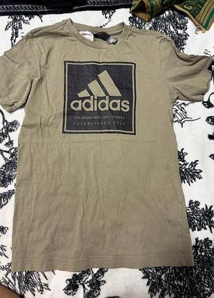 Футболка adidas