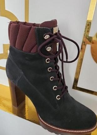Черевики жіночі tommy hilfiger 38r