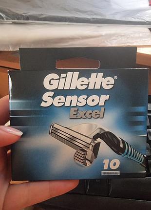 Нові леза gilette