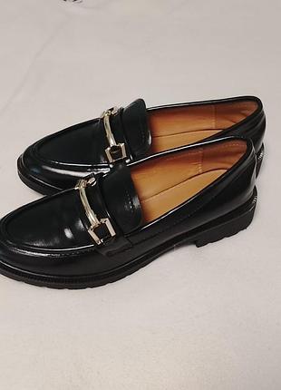 Лоферы женские р.36 с пряжкой