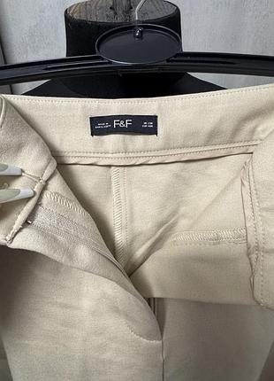 Бежеві брюки f&f 5