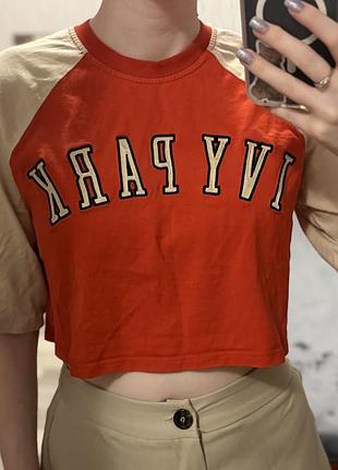 Вкорочена жіноча футболка ivy park червона