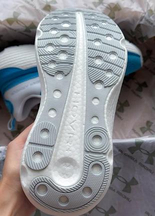 Спортивные кроссовки under armour 9