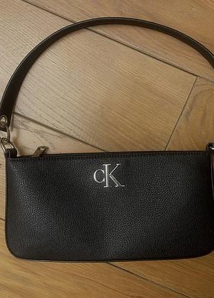 Міні сумка на плече чорна шкіряна ck calvin klein