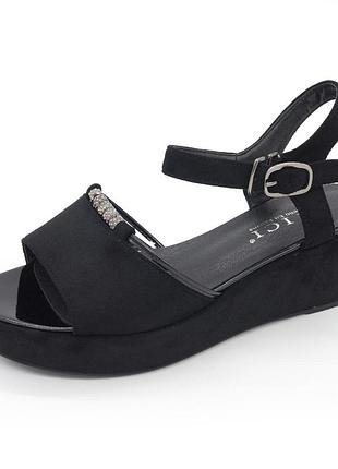 Босоножки на танкетке liici d3089-351-2 черные 39. размеры в наличии: 36, 38, 39.