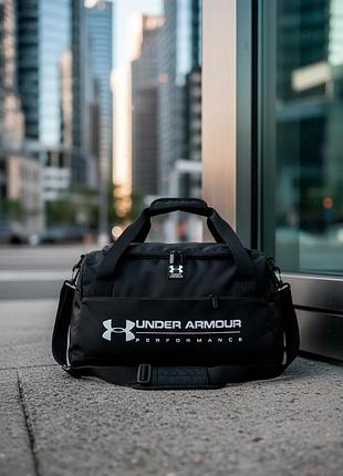 Сумка с большим лого under armour черная