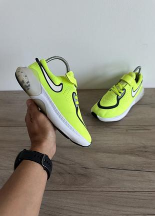Кросівки дитячі nike оригінал салатові