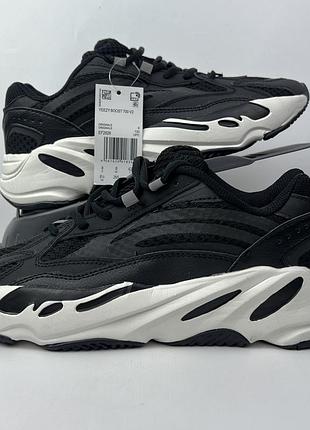 Кроссовки размеры 41-45 adidas yeezy boost 700 v2 черный 44