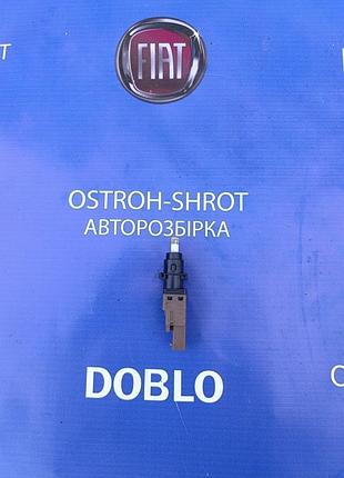 Датчик педали сцепления (лягушка) fiat doblo фиат добло 2000-2010 223 кузов 46840511, b365, 46742976, 60685431, 60816500