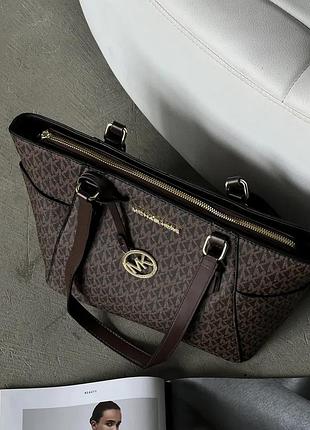 Велика сумка для жінки від michael kors 29.5х27.5х13 см зі шкіри сумочка з двома ручками через плече жіноча сумка майкл корс