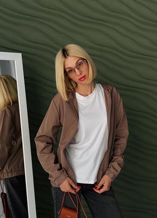 Женская куртка курточка плащевка ветровка с капюшоном